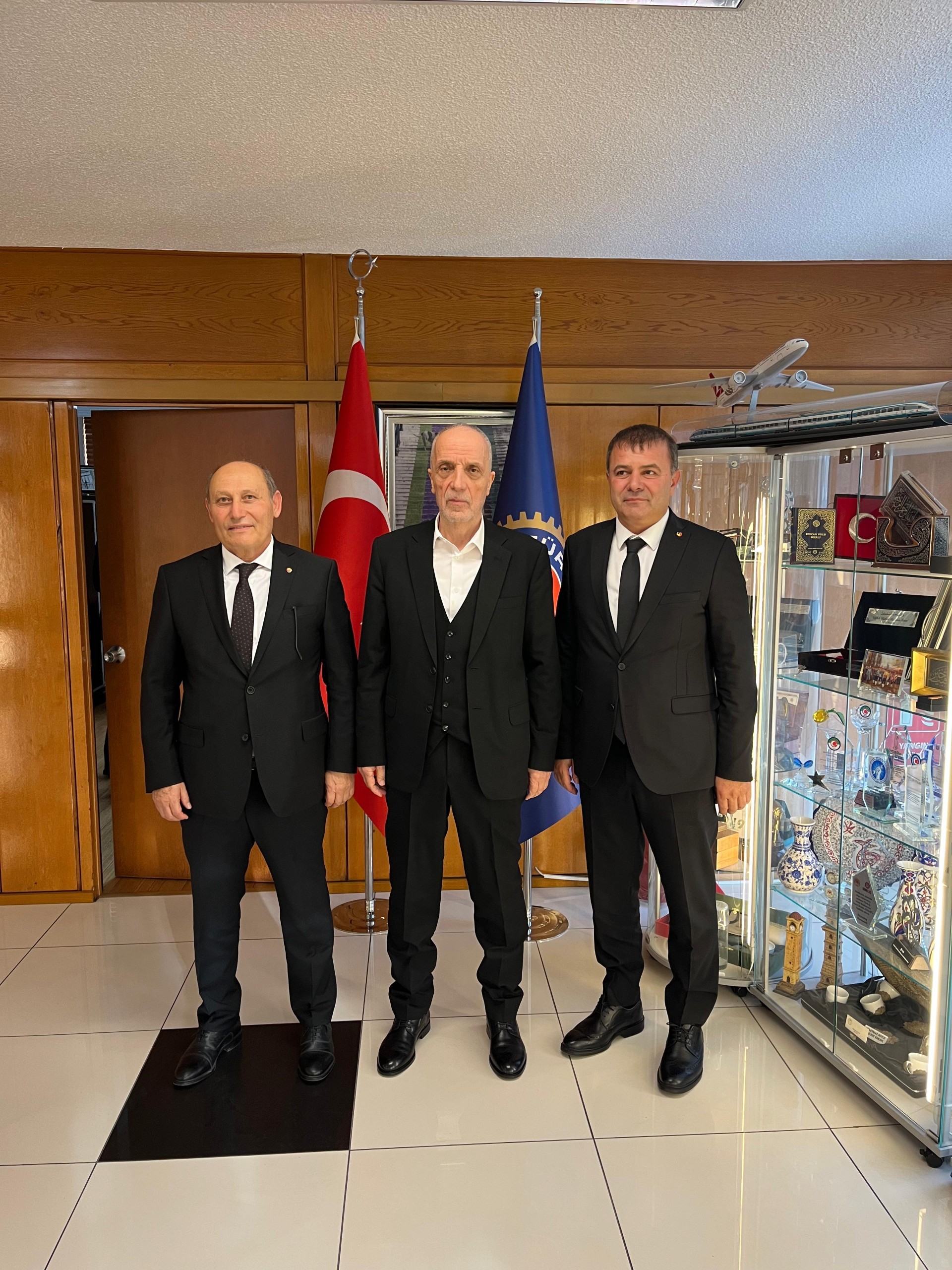 Thumbnail I M G 20251204 W A0037