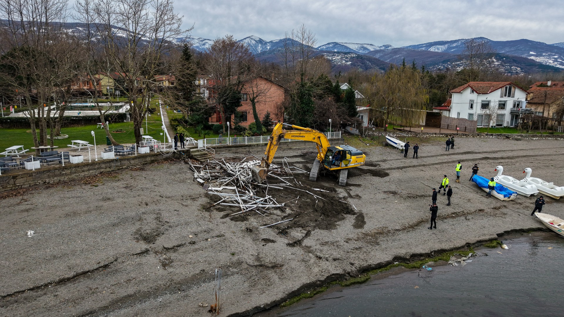 6B58E7D3 F4D7 4623 A43E 6A12A237F1De