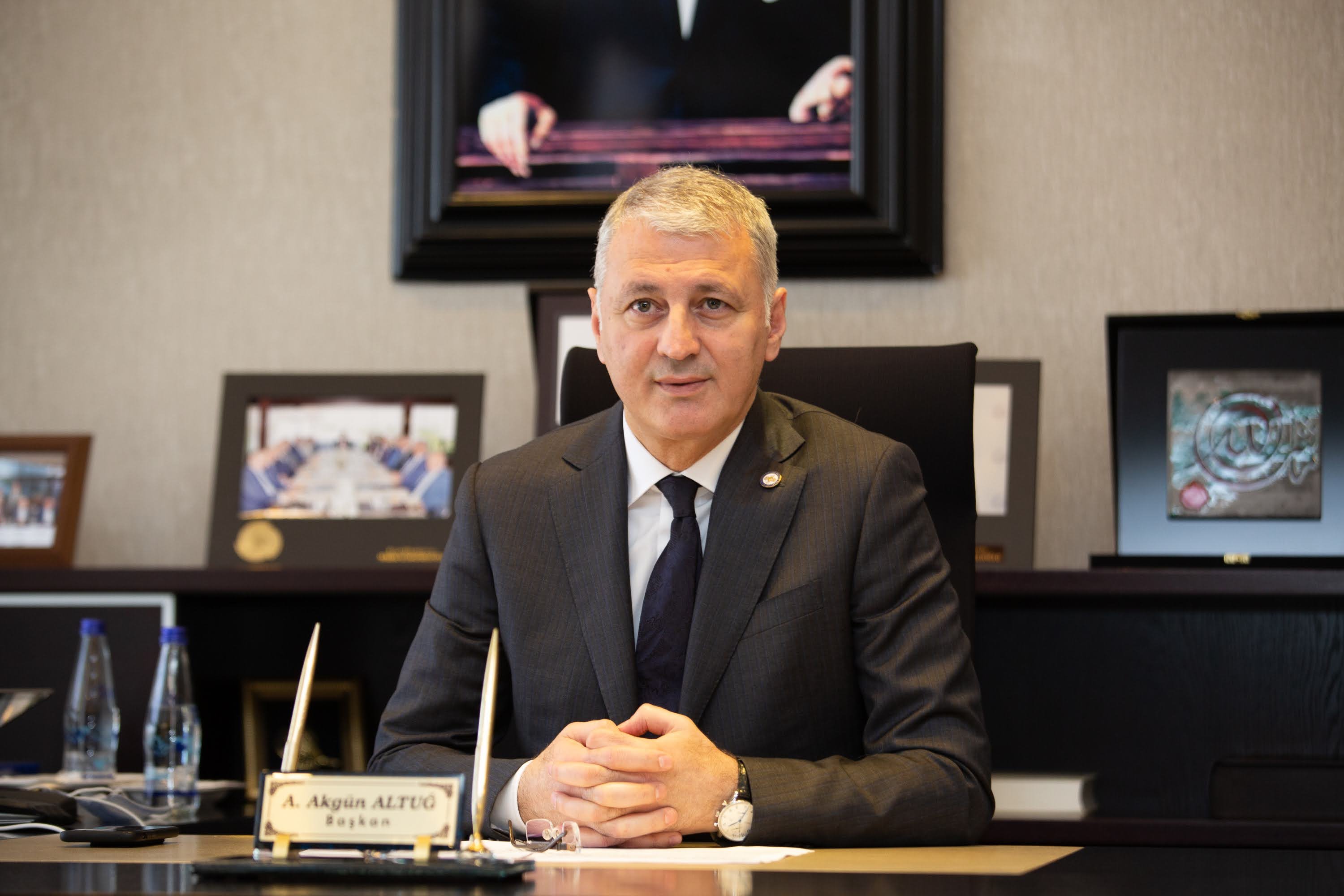 Akgün Altuğ 20200605 23