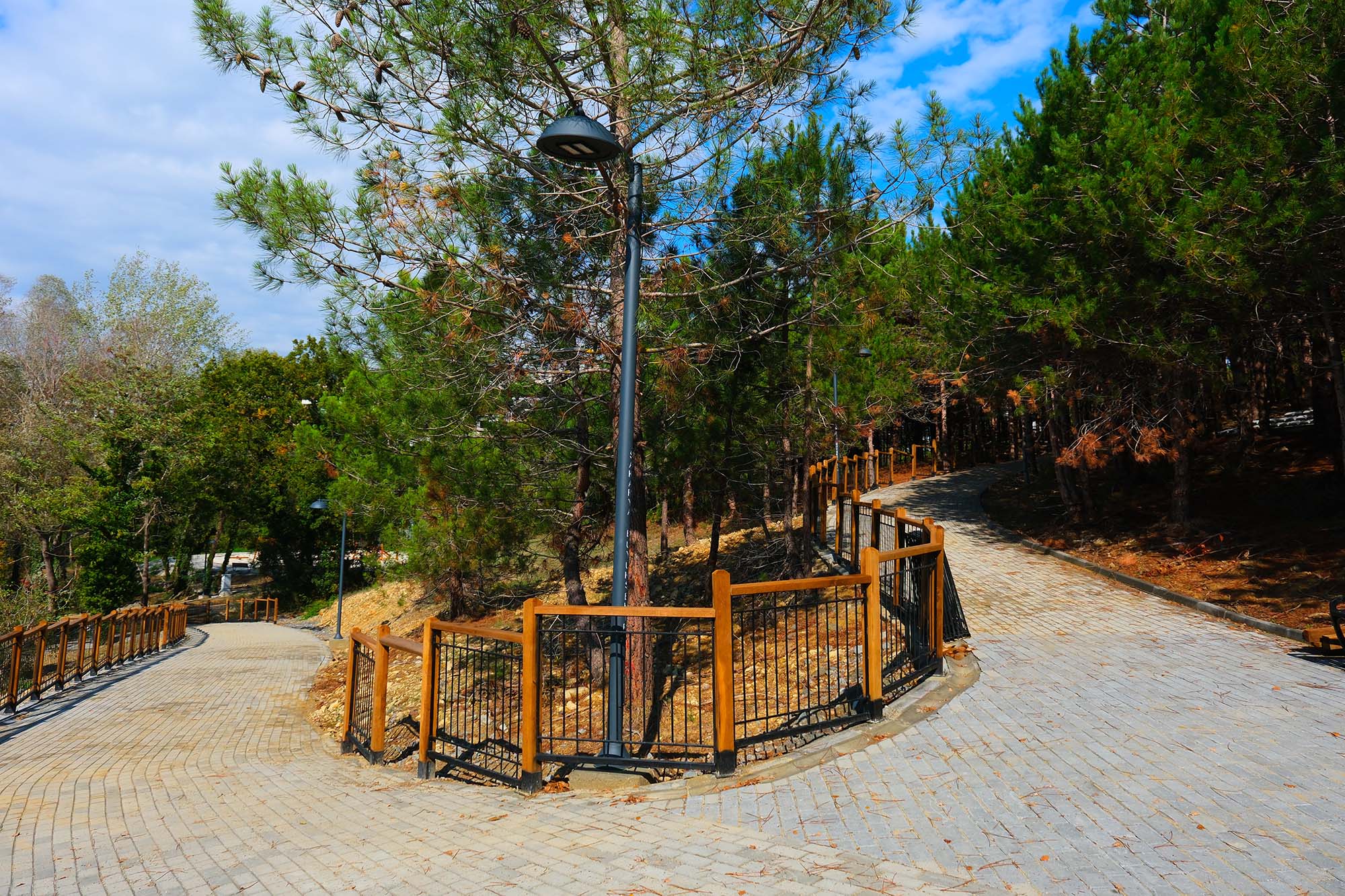 F4B50Ab8 D1Dc 4B2E Bd7F Cb2759Ce3B36