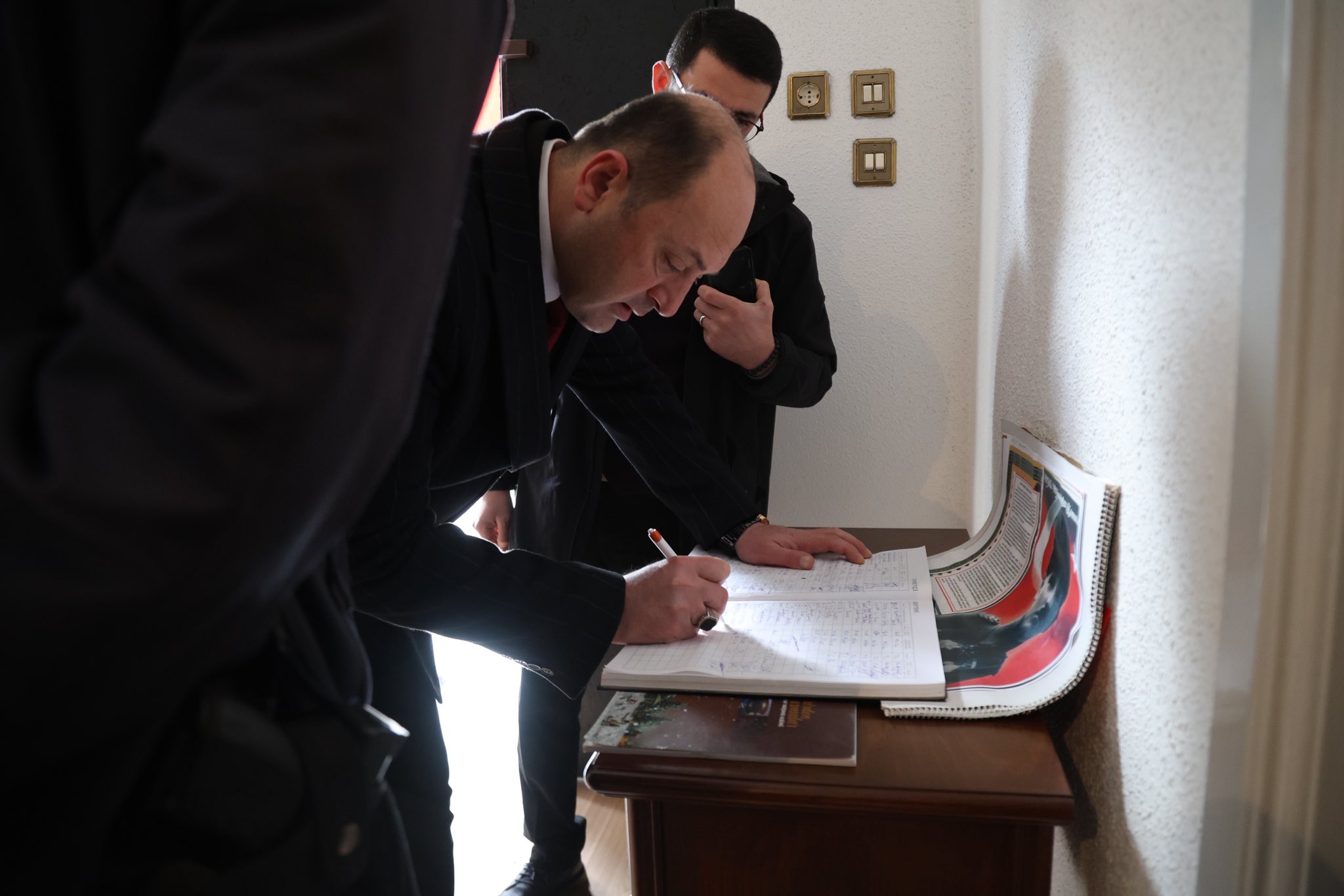 G Sw Pez W Y A A U P W