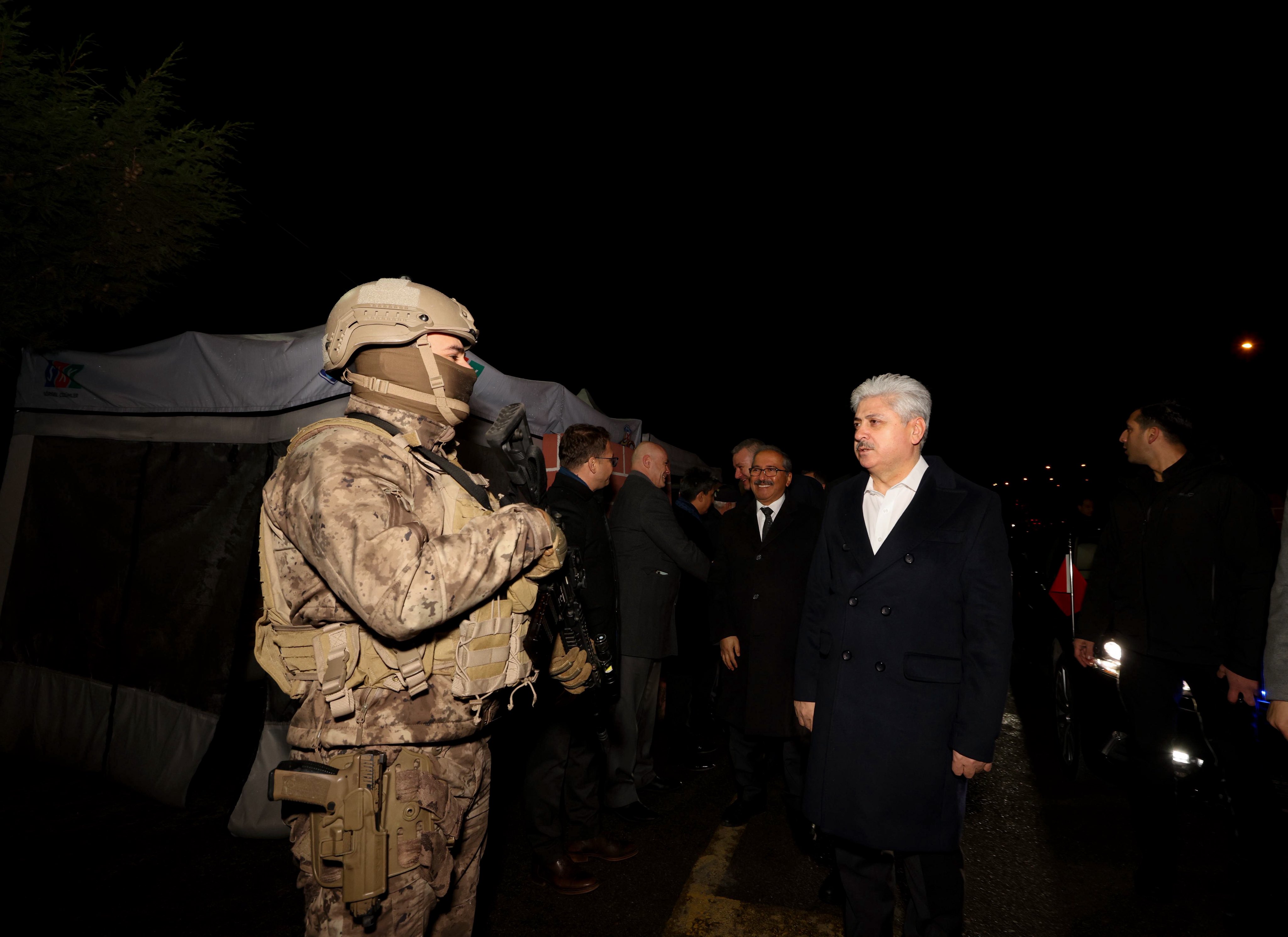 G9Hx To B Xw A A E U W