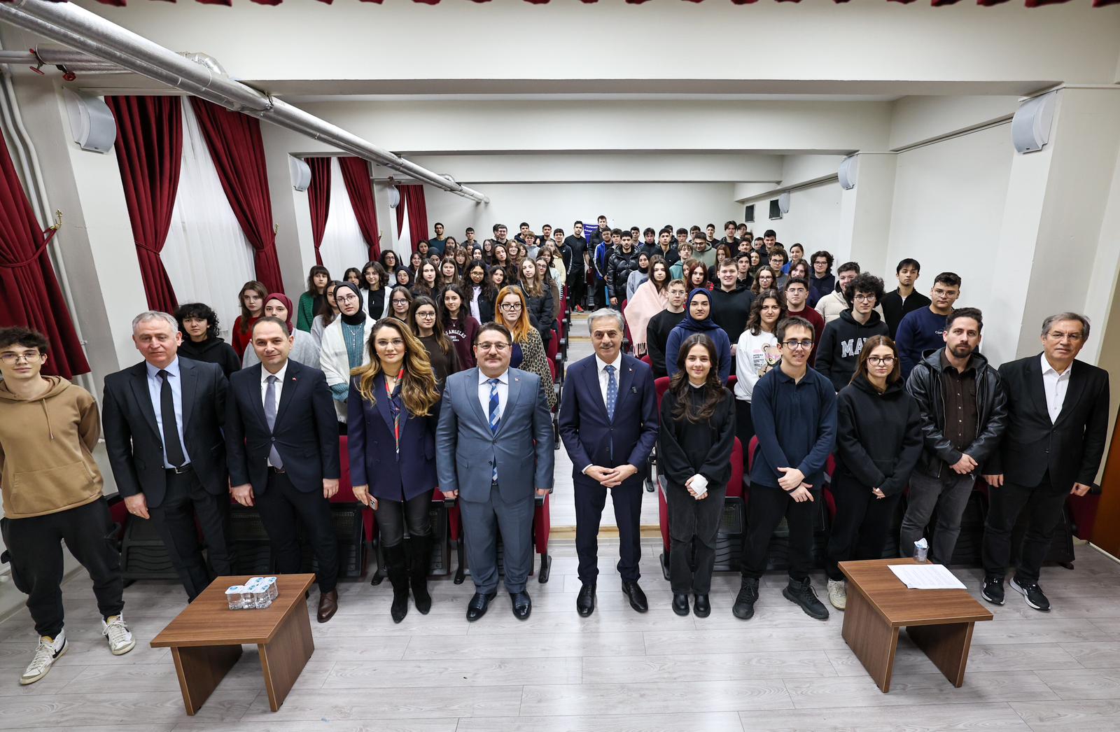 49214663 890C 4B31 Bab5 6Cacfc6F3B28