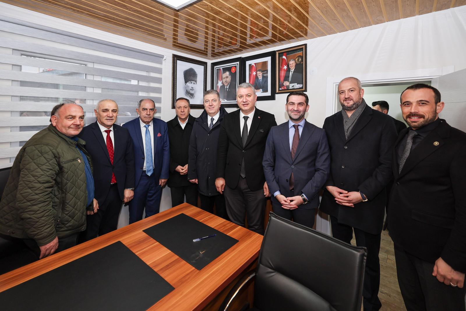 592Cc0E8 Ef33 4D3D B150 0Bebf7C54Fe1