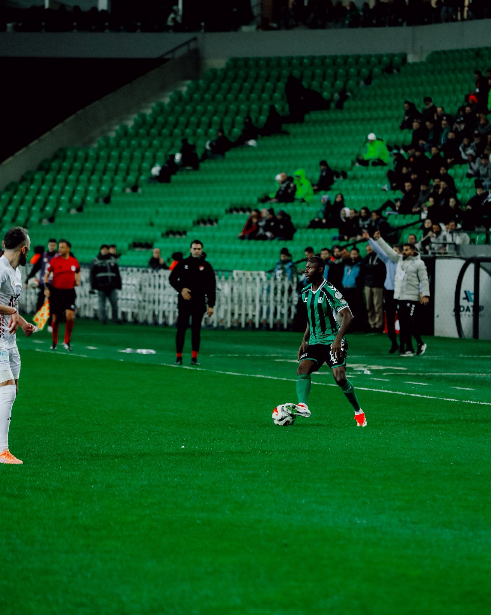 629766394 1311068051050600 544045674123523122 N