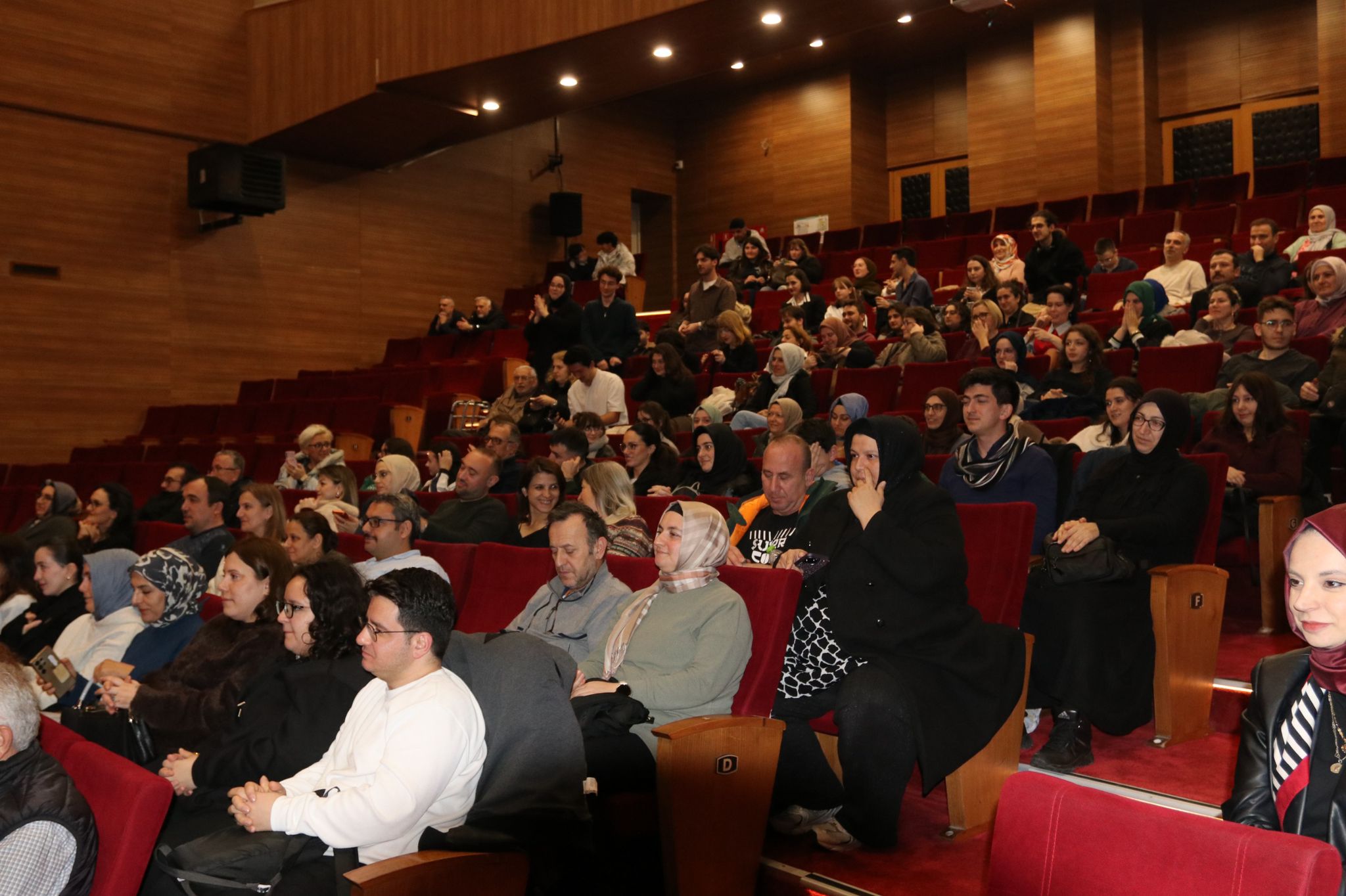 9Cc35419 2131 4190 9A06 905Eeb269463