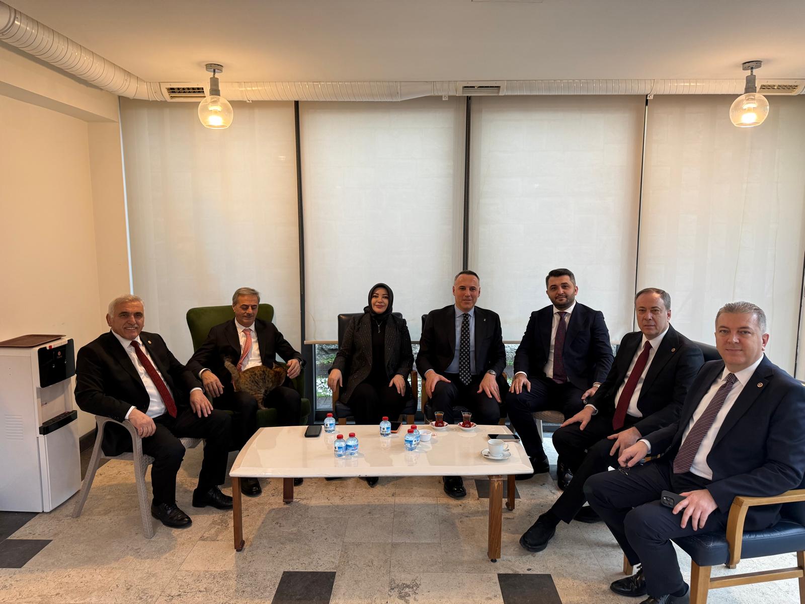 Af9042Ac2Fc347158497D2B64F66188Ad41683C85E72494Dbe3E90E827Cf03E0