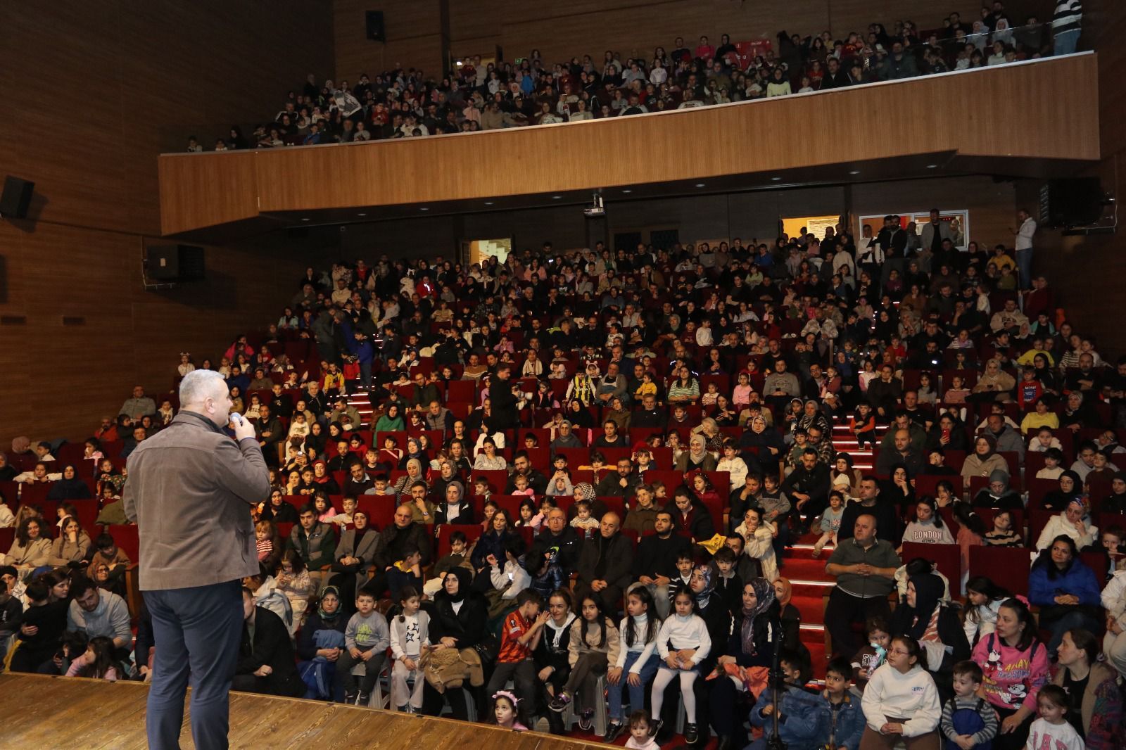 B98192A0 Ee78 4613 A740 A6Ad3167Abd3