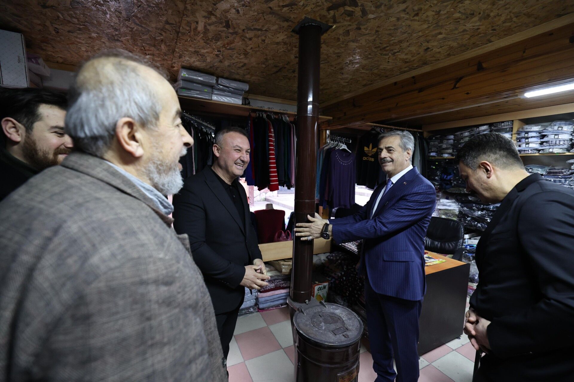 Efd3167E C881 441E Bdd1 6A8Ba8E1D2Bb