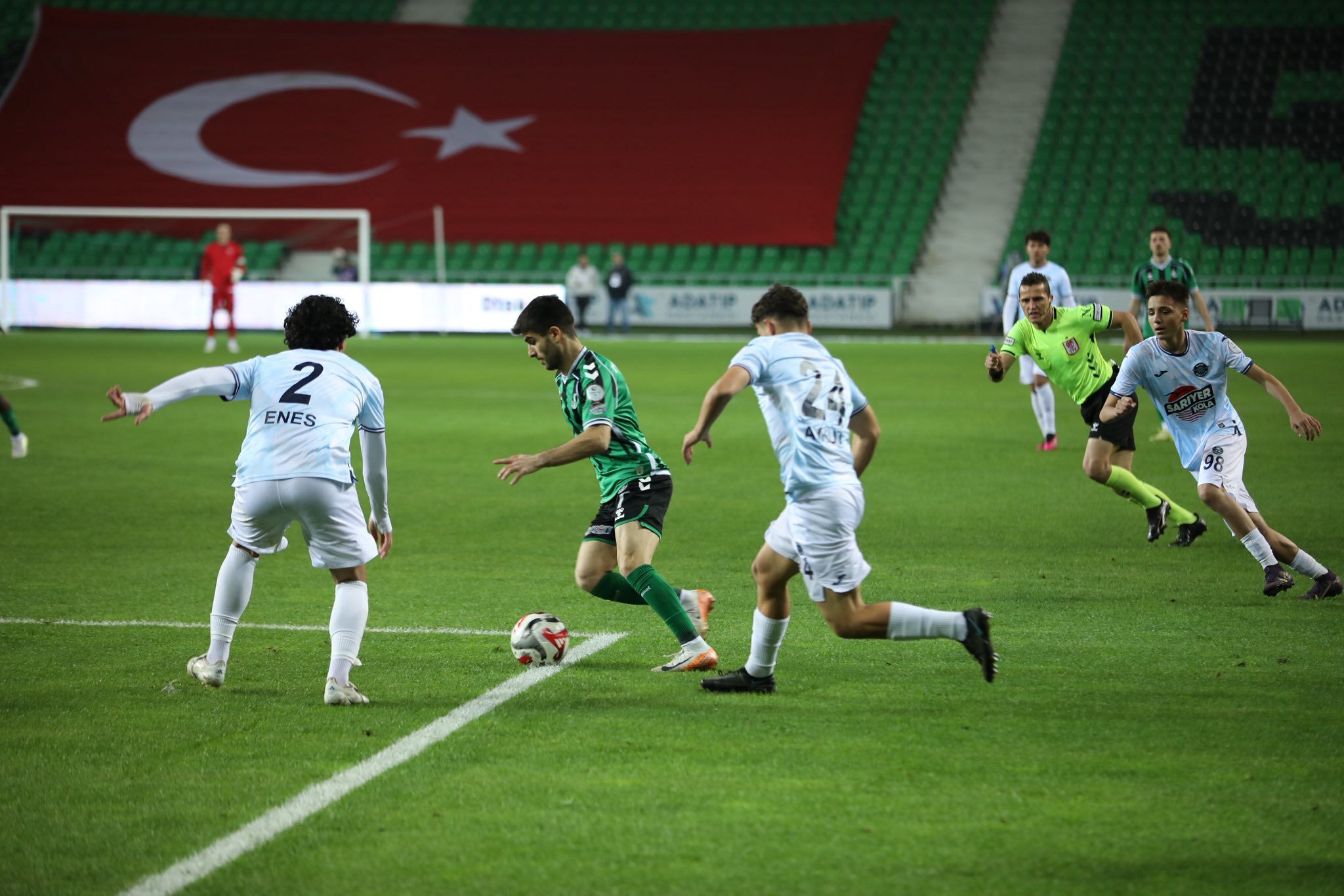 646969041 1332100128947392 547691976517044607 N