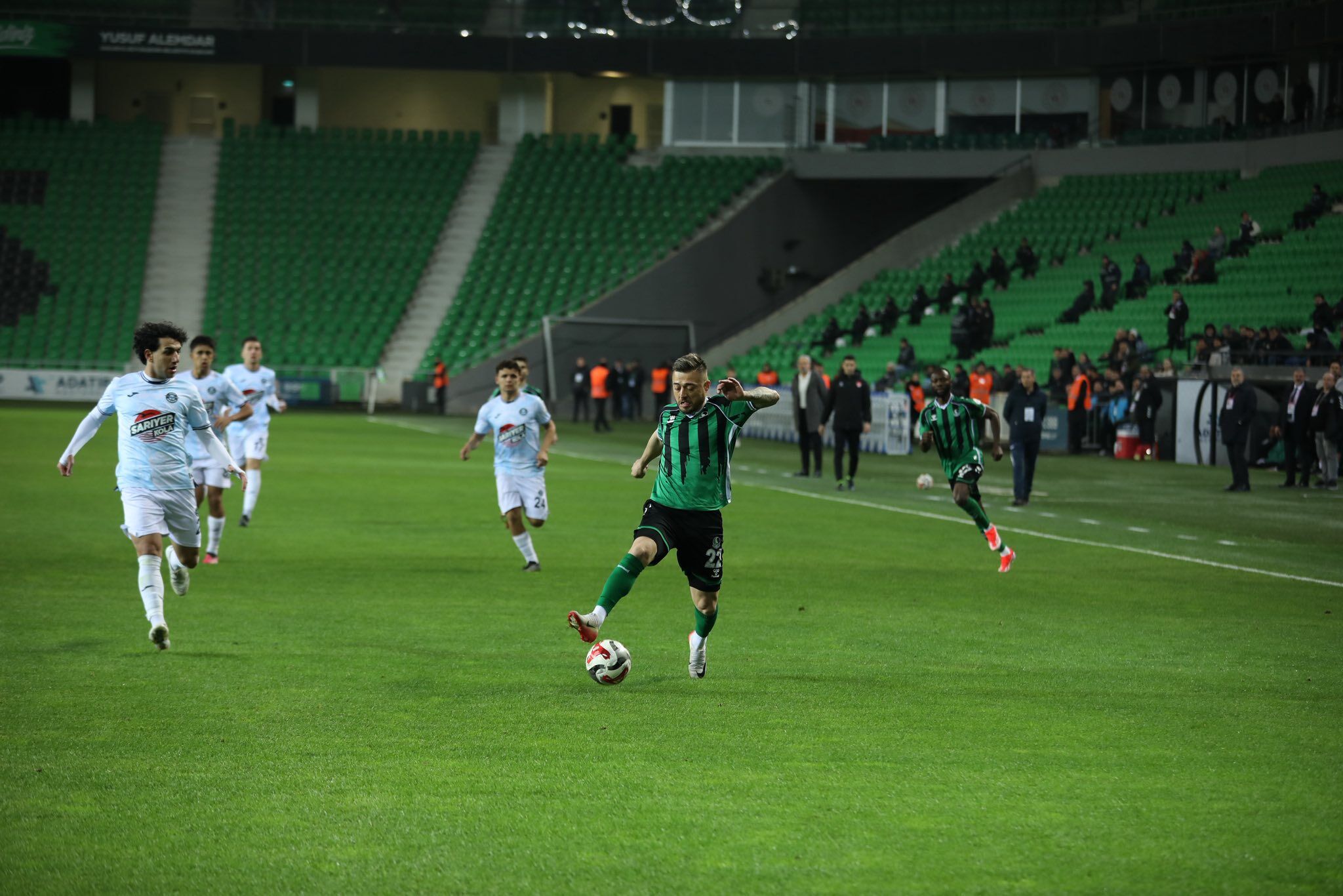 647285566 1332099992280739 8193109430826931339 N