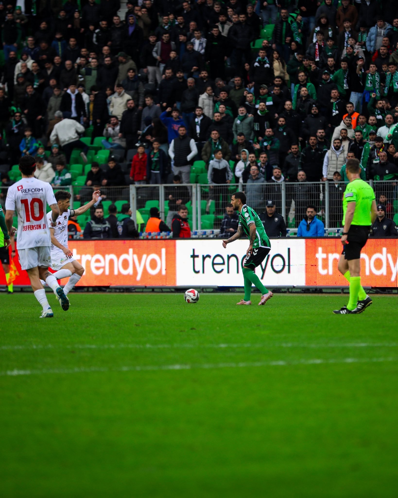 653702441 1338805458276859 2904193984047383609 N