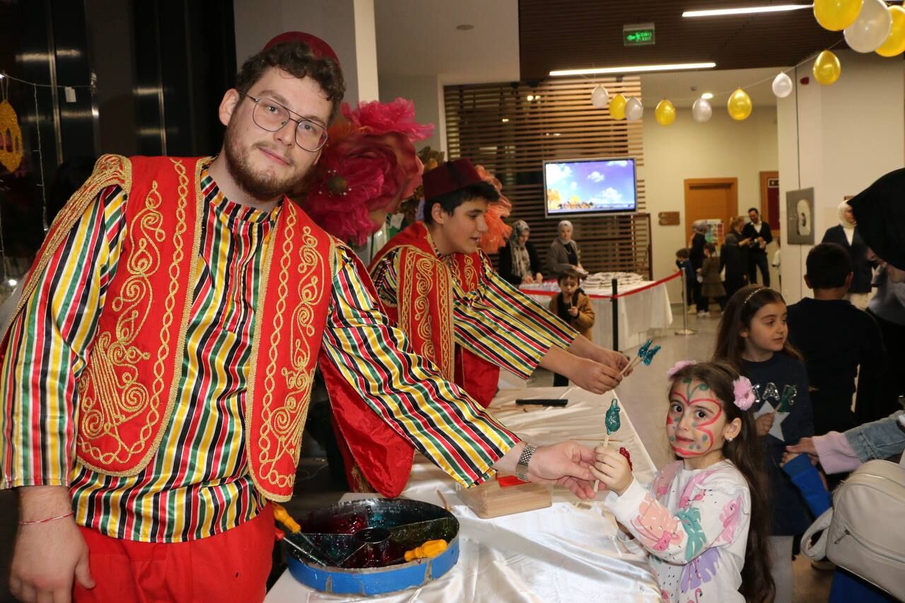 842Acbaa 30E7 4B16 8F66 6Fd3713583F5