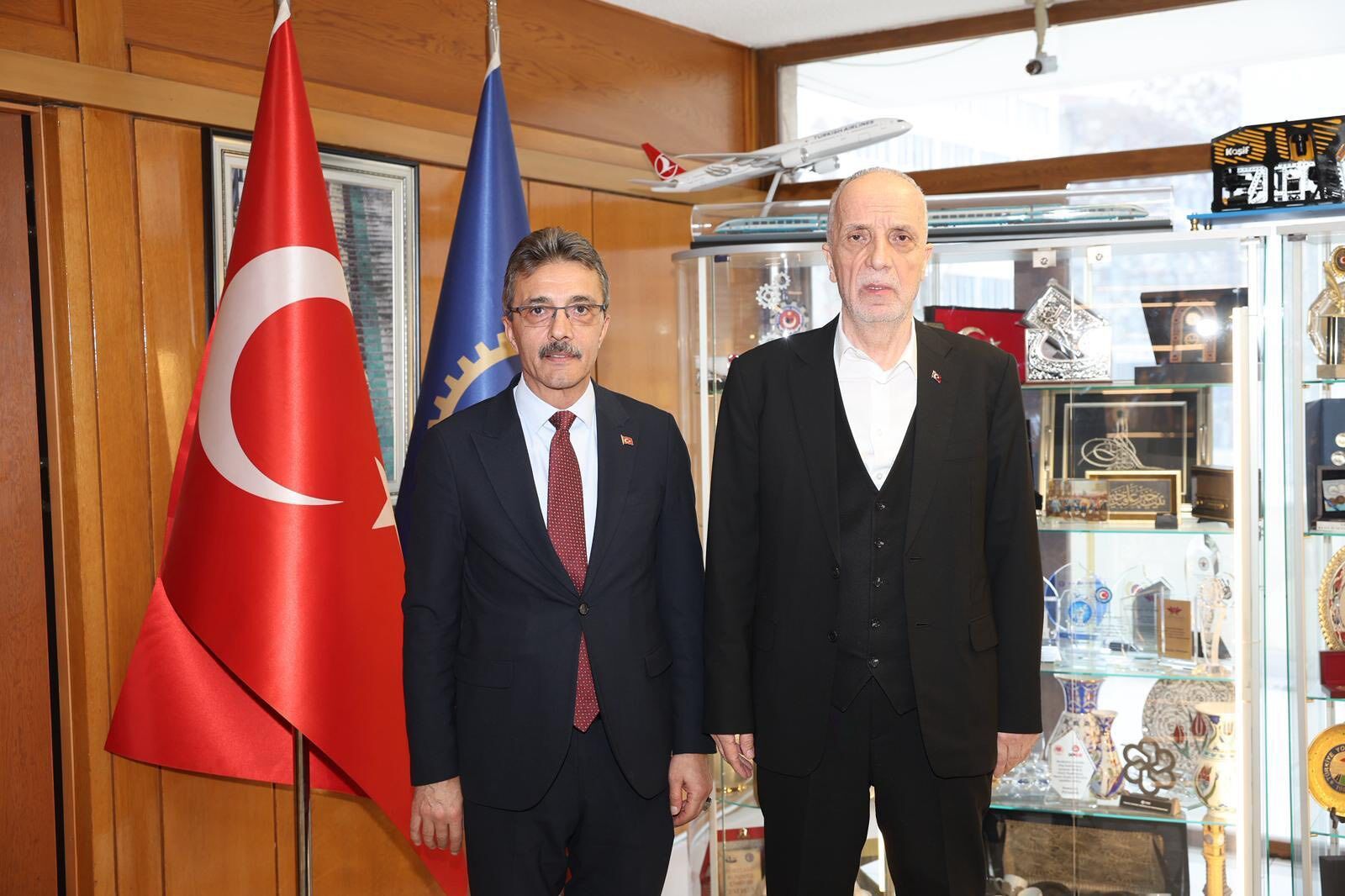 8B2D3138 0Fbf 4174 99D2 4A99Ae1E8E74