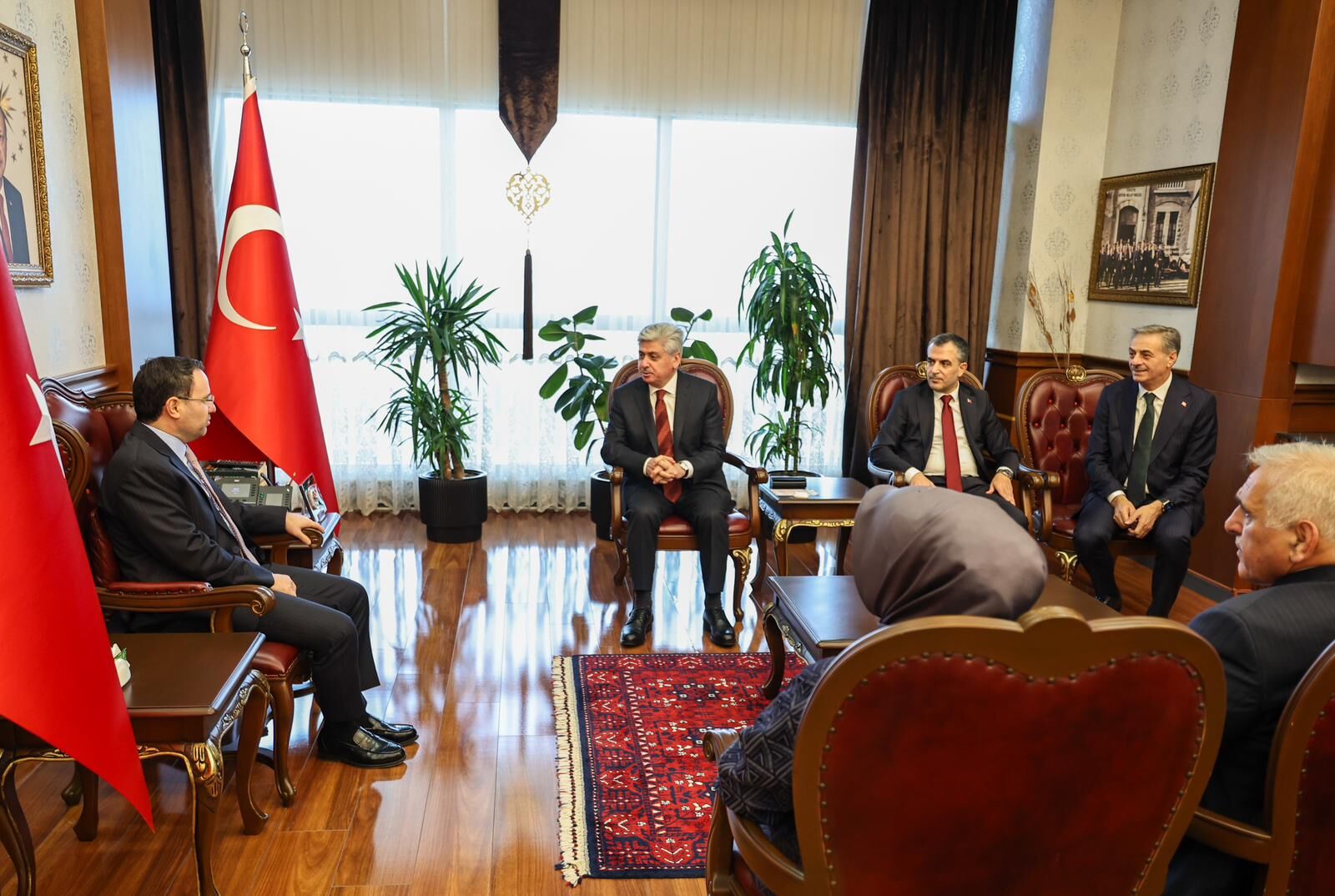 H Cu Edo Wa U A Ax Q H