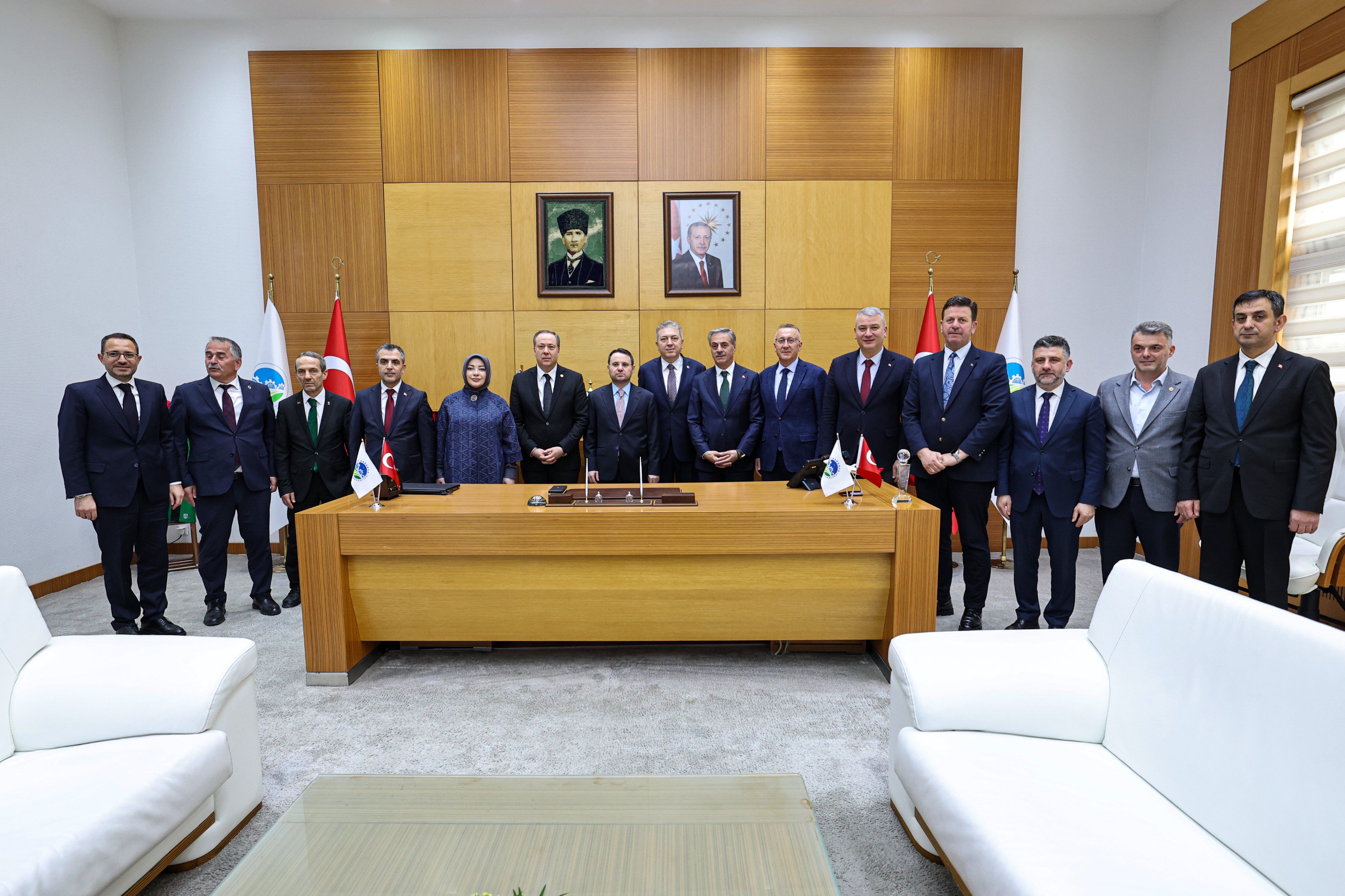 H Cuzm M G Wg A Ai Pe U