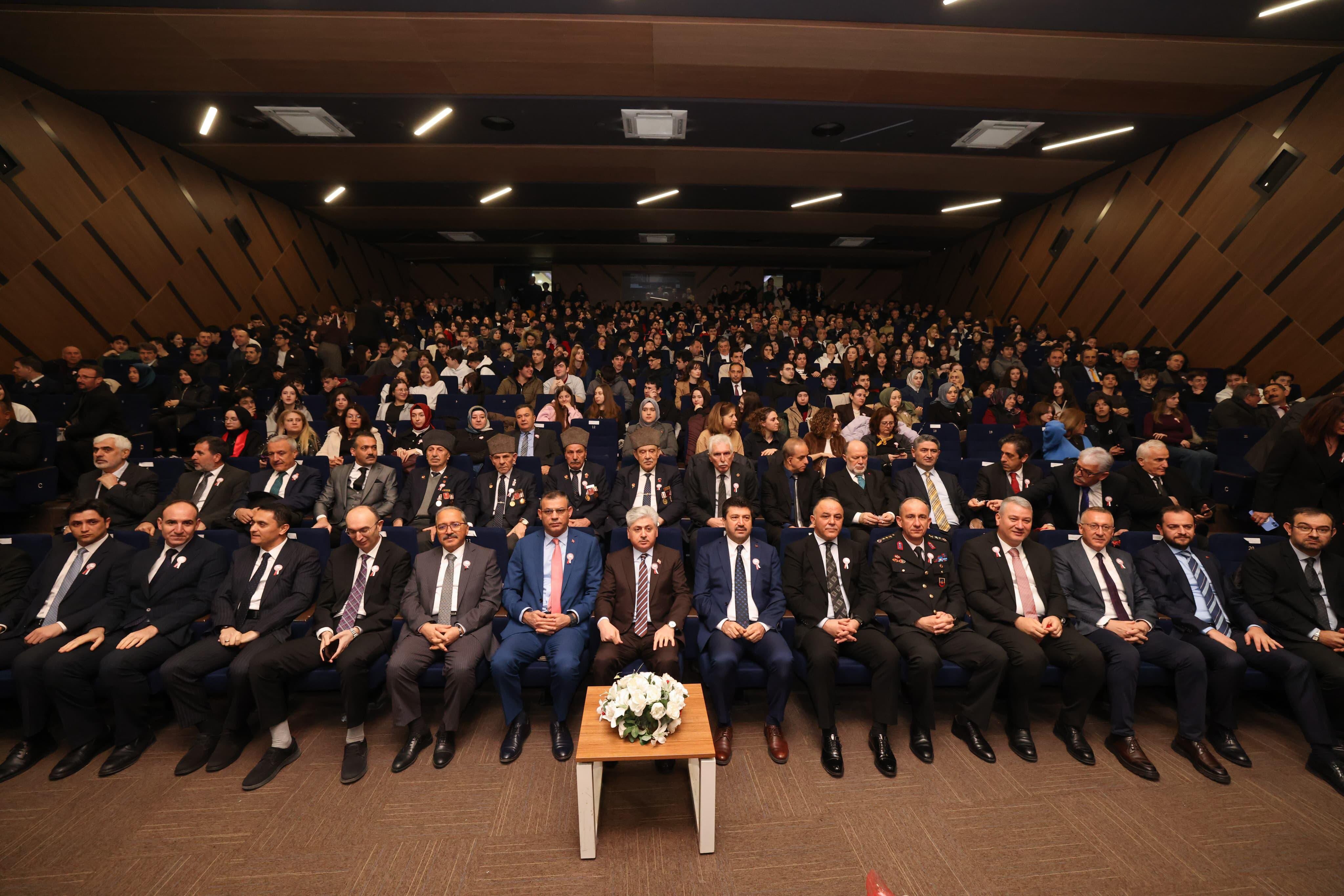 H D N F E M Bbg A A4 P Z K