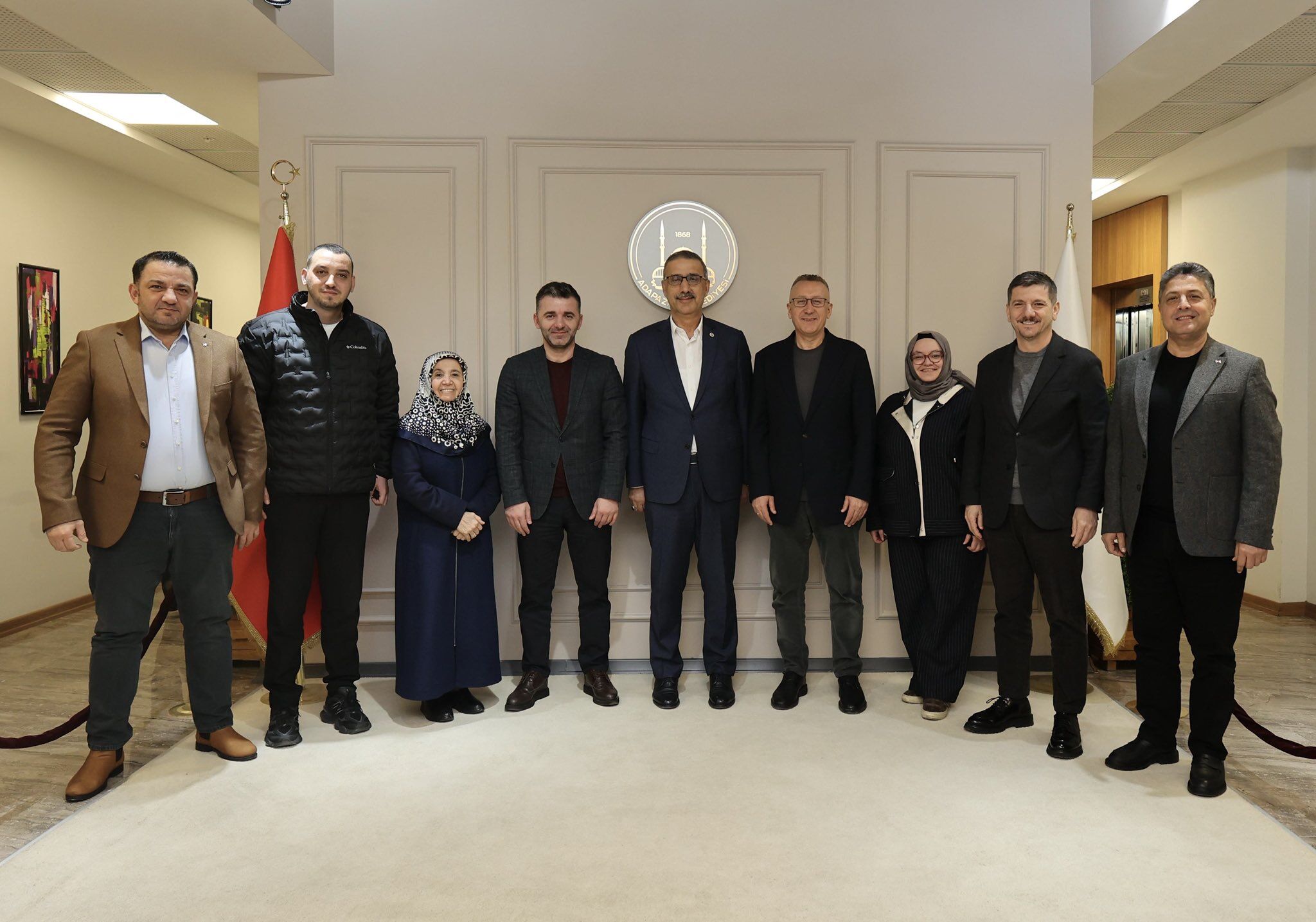 H D S4 Yq R W8 A A Gsm2