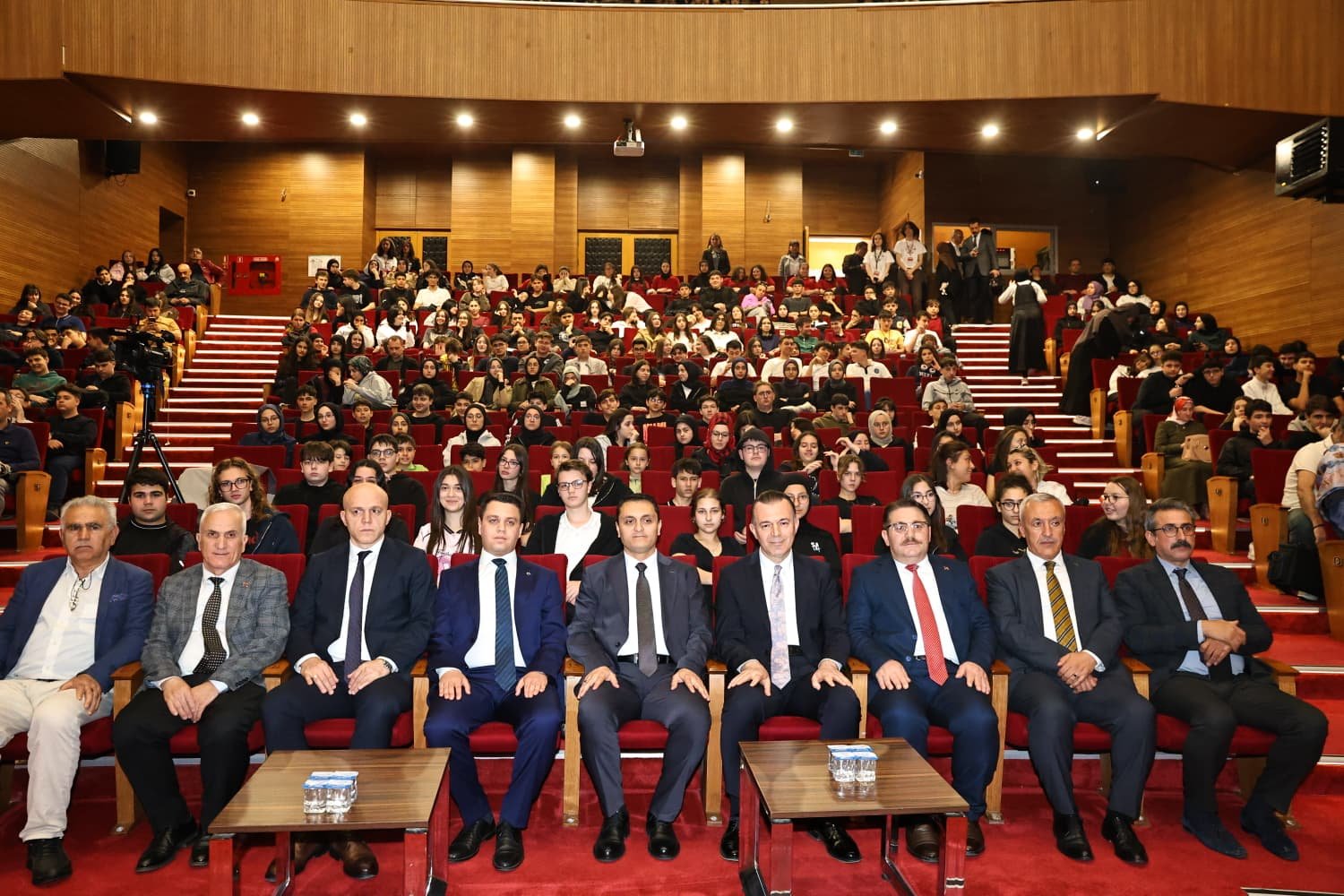 06318Ec9 E473 4A99 B9B2 6D780Bc2Bd0E