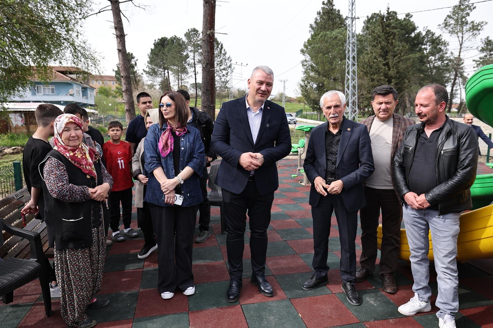 2A597338 D962 4C5D 8476 Efe62529F23D