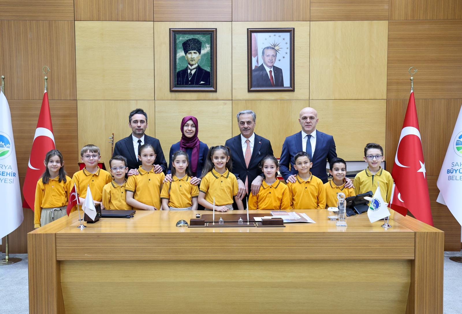 37Bd58F3 De4E 4Ee4 B5Ca D8F393C756Cc