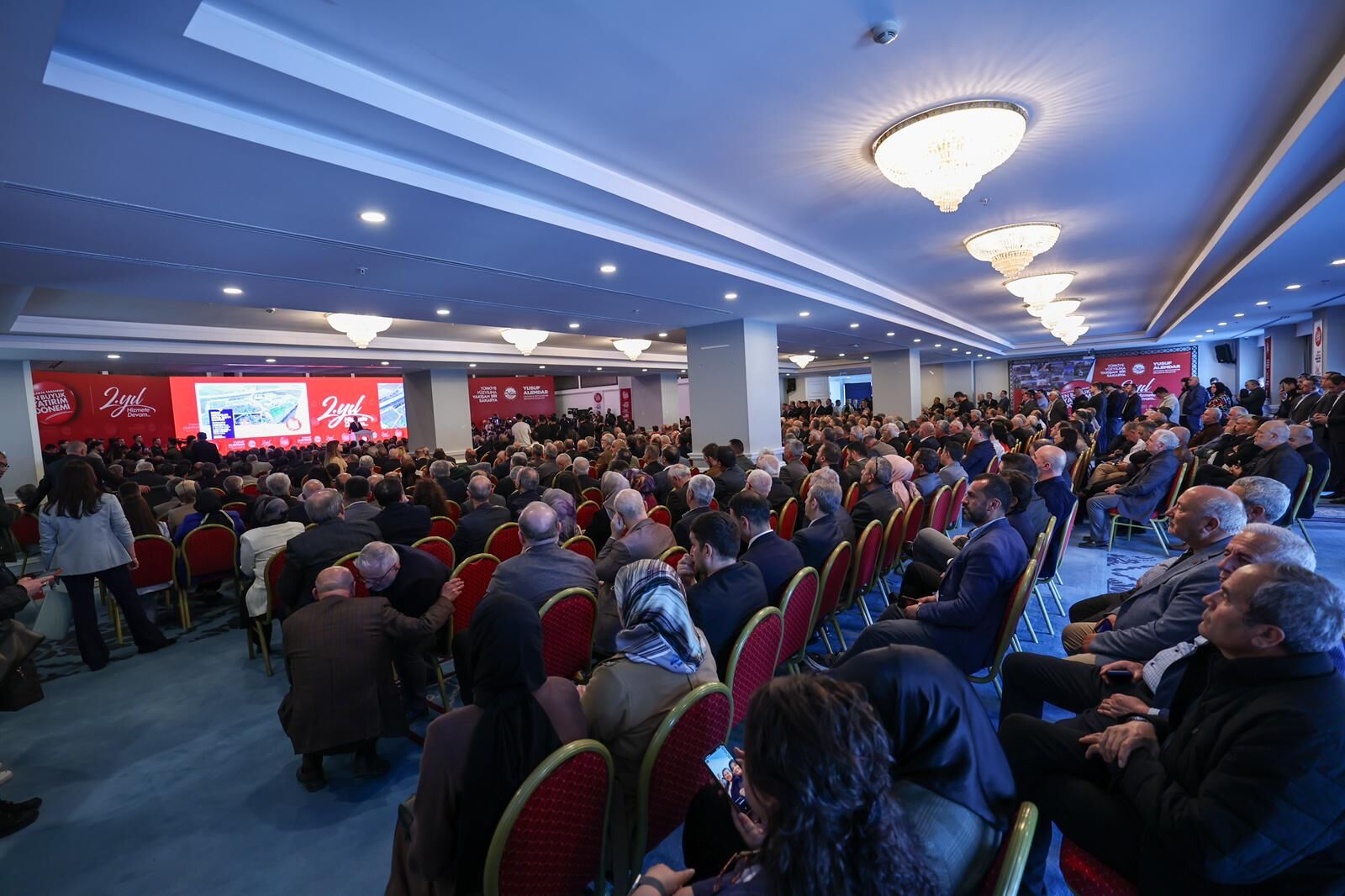 3B766612 B10E 4A4B 9037 9A03Eab644C1