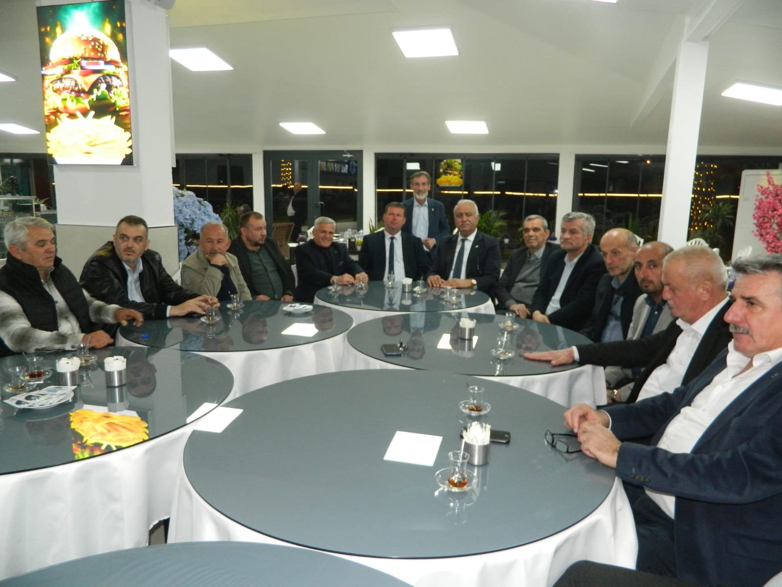 3C6Efeda A17F 41Bf 845C F4B499B078Ee