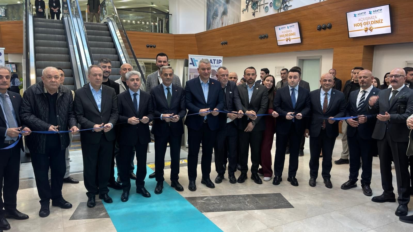 4Ab1D9E3 5Fca 4713 B9F1 E975B366C62F