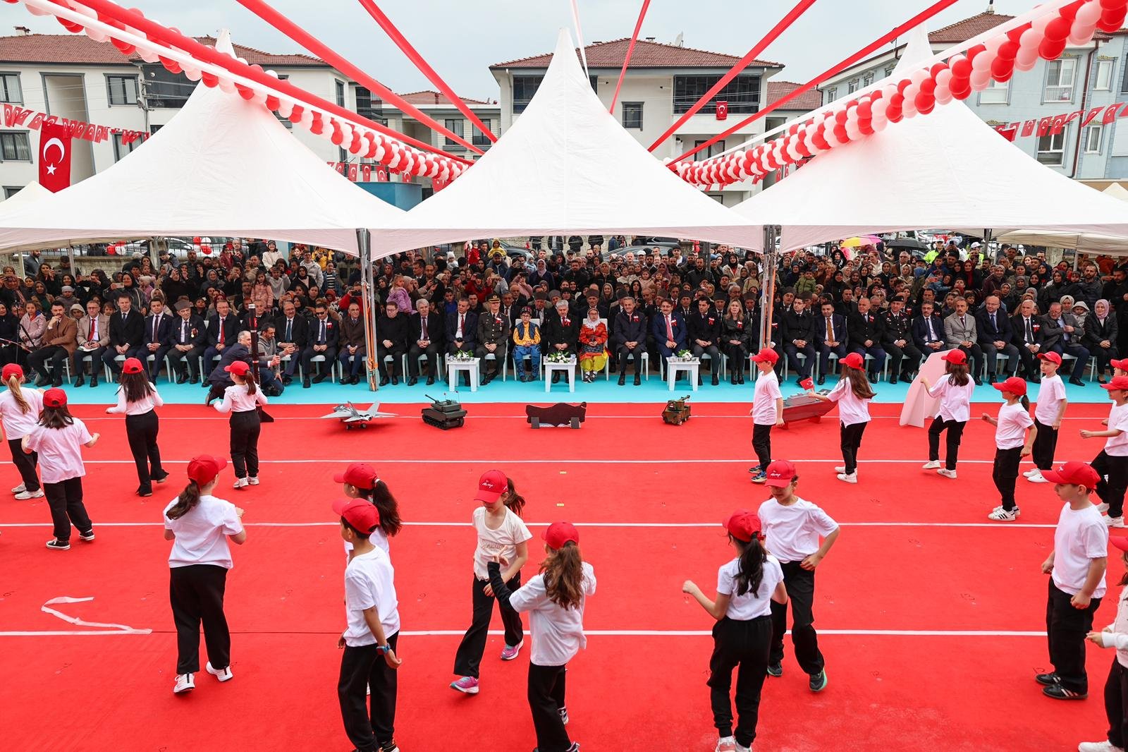 8Fd14E9A 1187 4177 A21D 1Deb5C1F587F