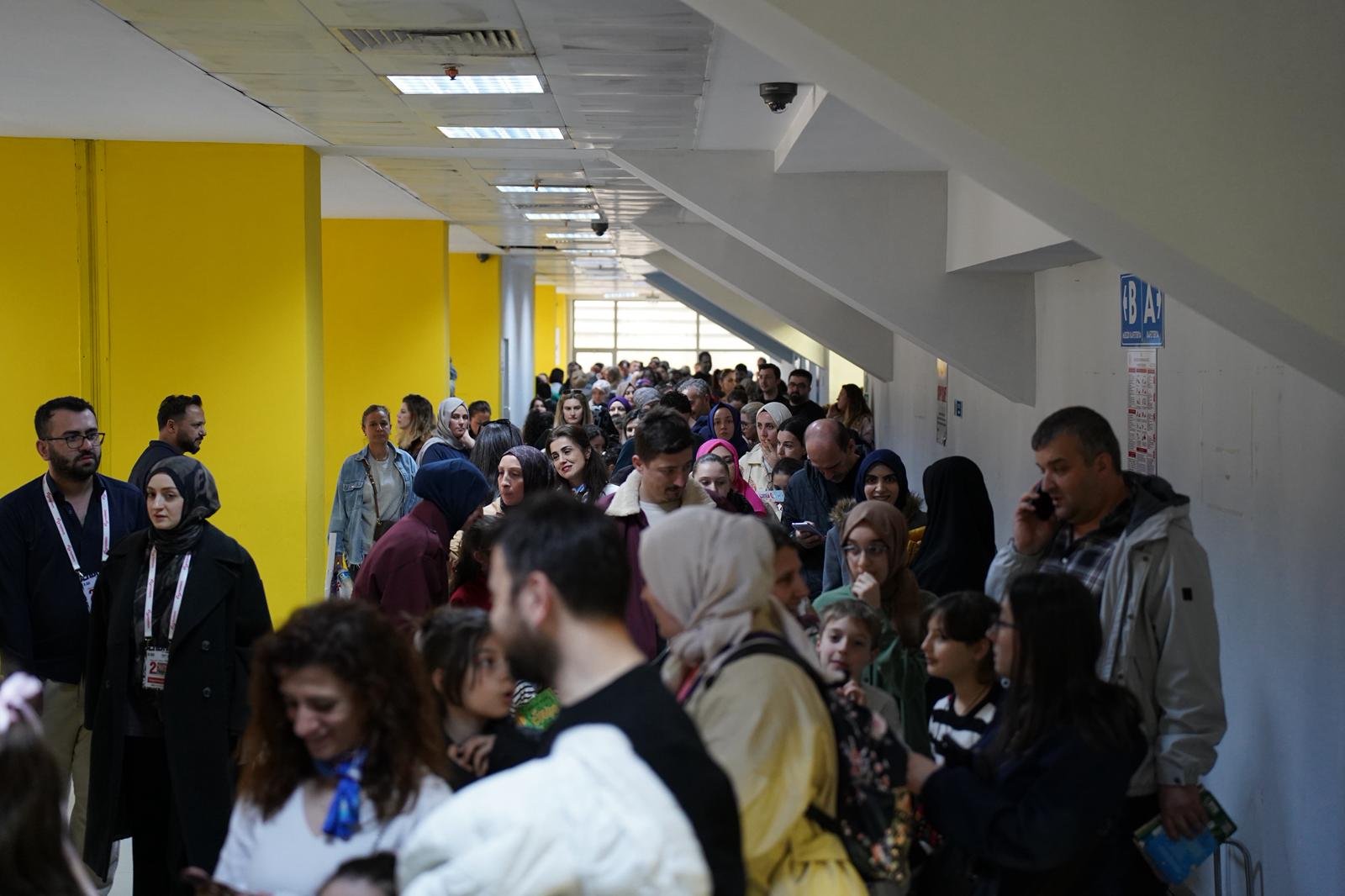 B00D2Eef D0D0 429F A8De 9249C6E9Eccf