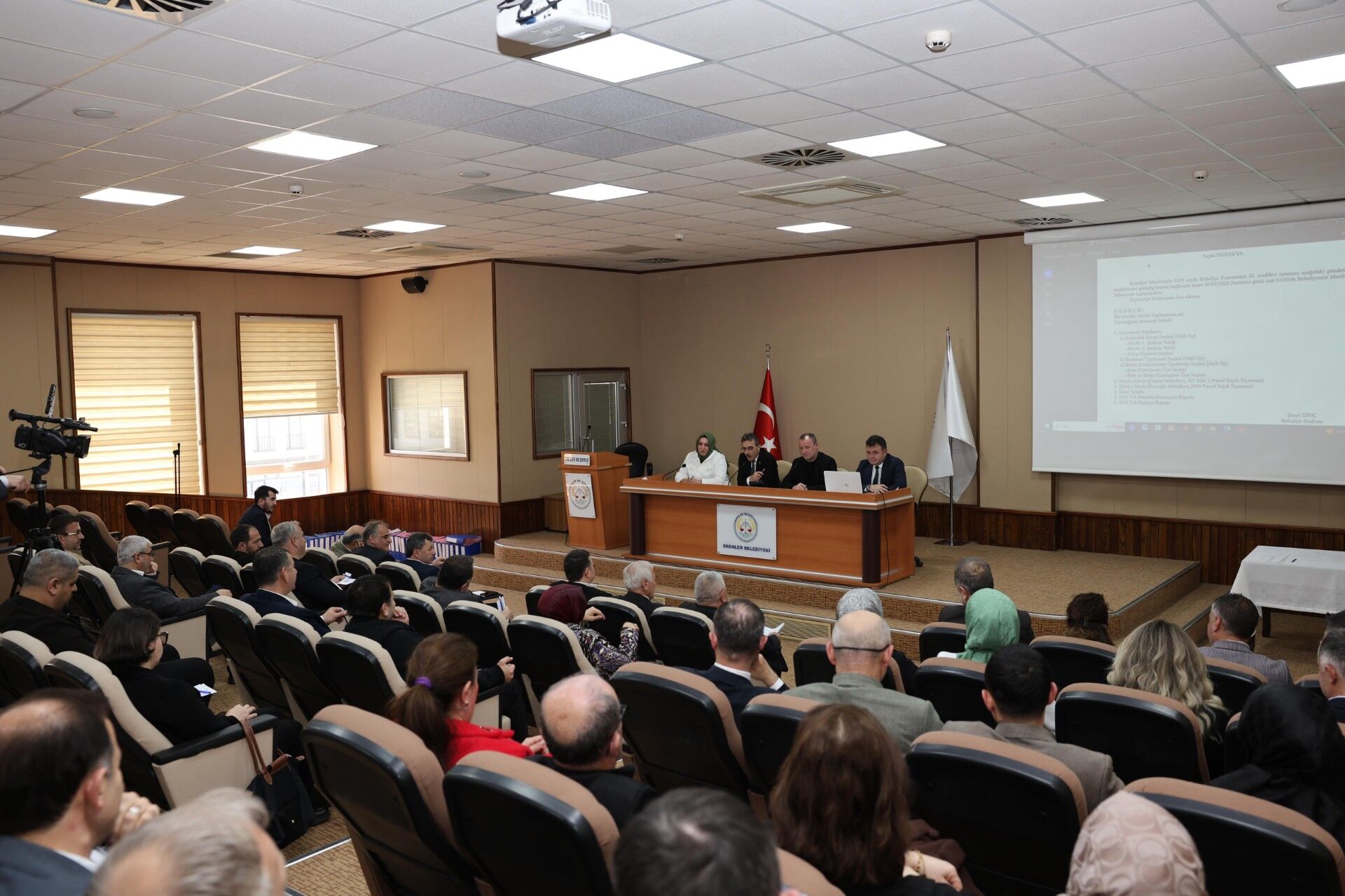 E0F69058 E18D 4393 9Ddd Ff6645C55F81