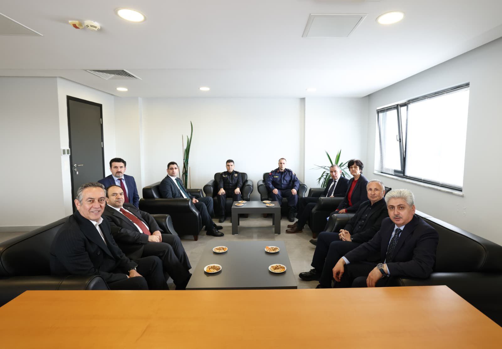 H E5O Joo X Q A Am4 C T