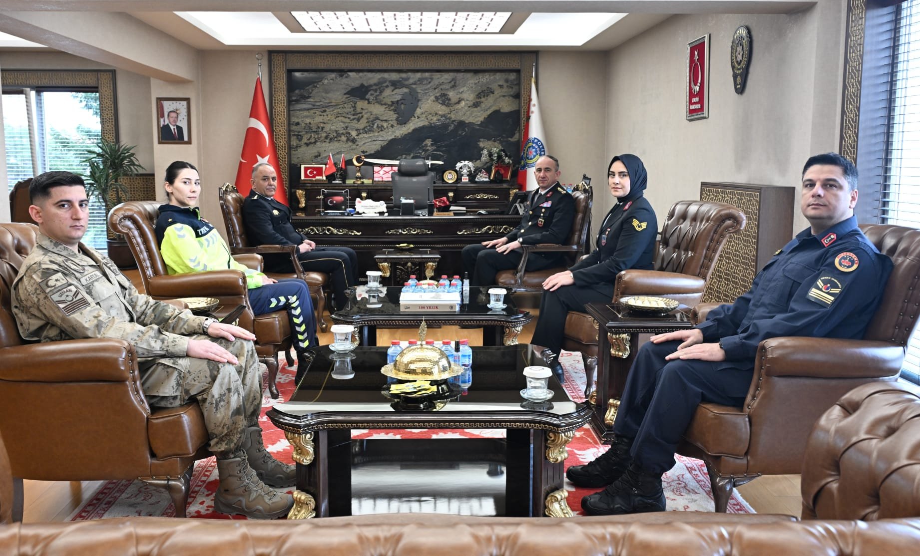 H Fe D Sdo Xs A A G5 Ut