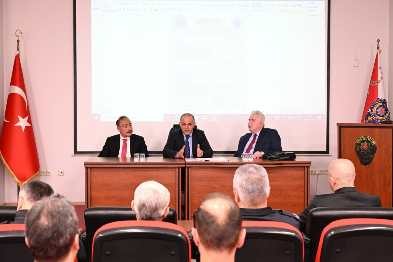 H Gpu Z Xf W Y A A Nma M