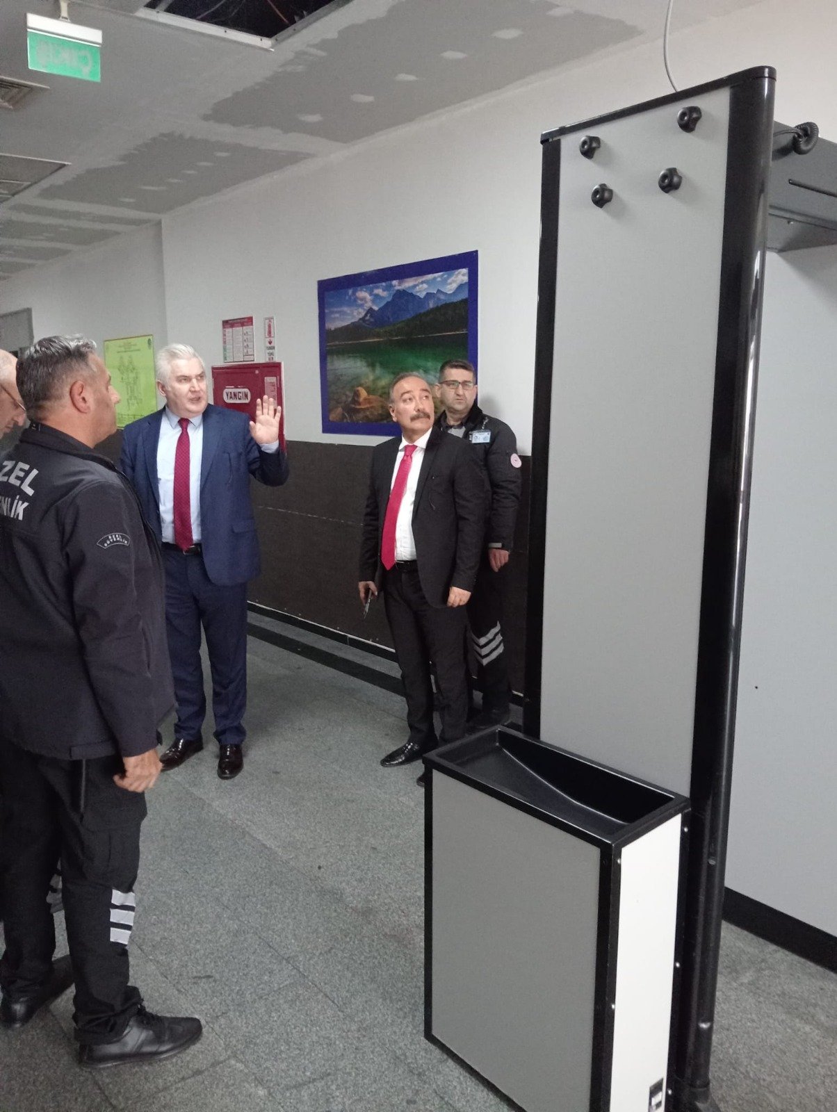 H Gpue E W Xw A A St S S