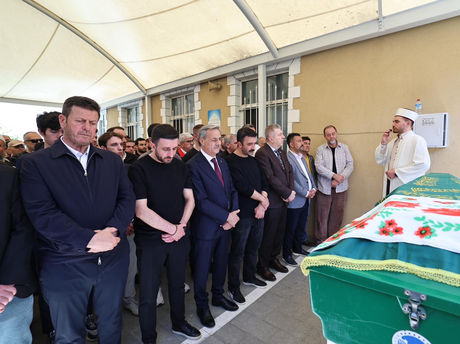 H Gvq Xi O X M A A Y I Ar