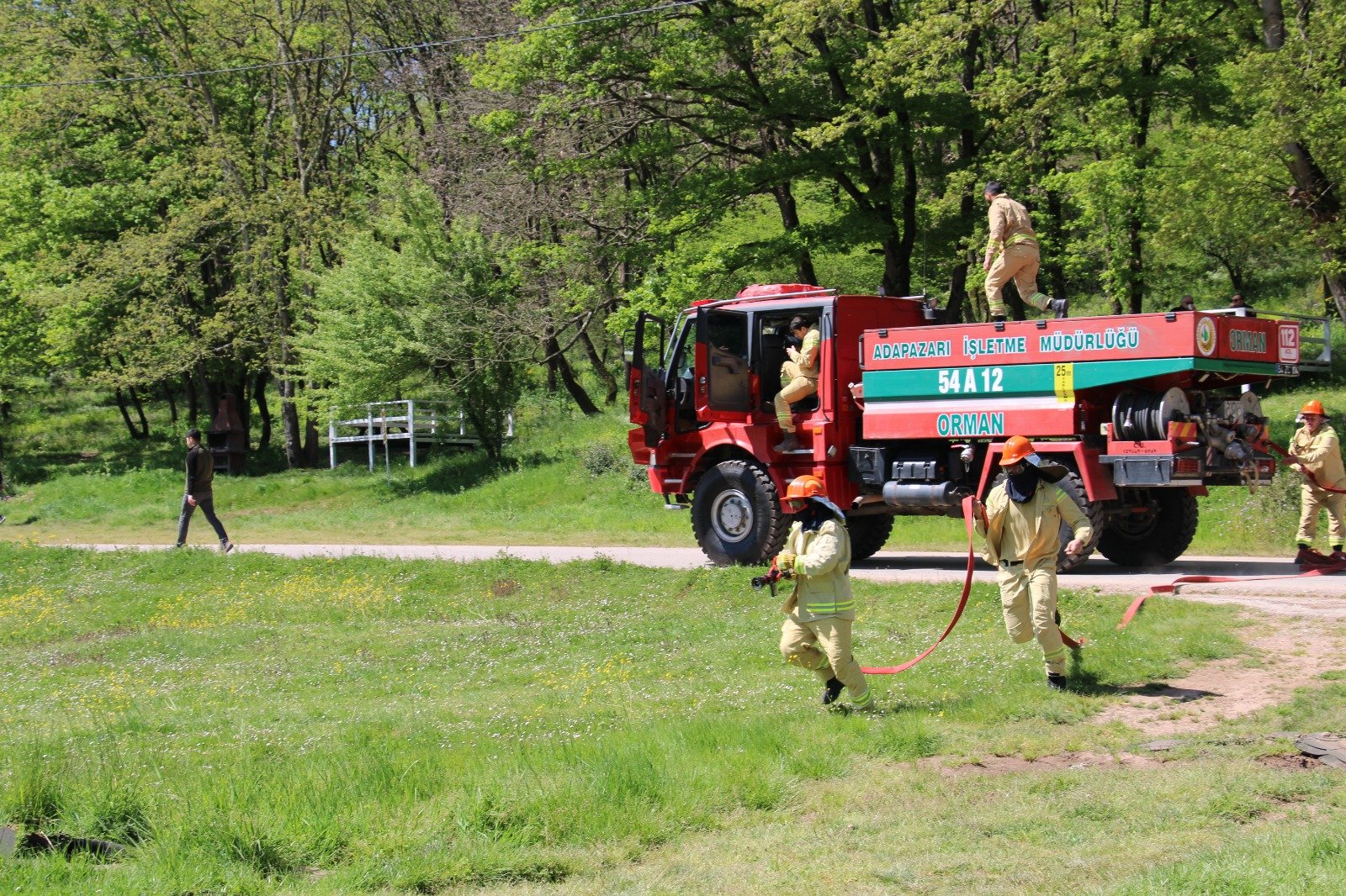 H H D P U8 W Y A Amf32