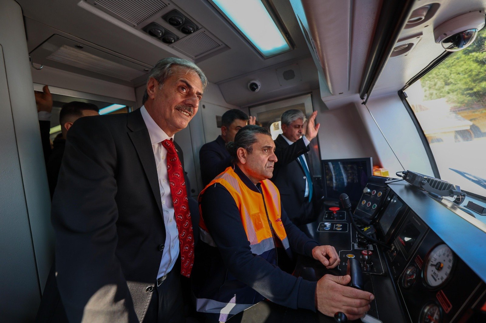 Whatsapp Image 2026 04 08 At 18.08.50125678