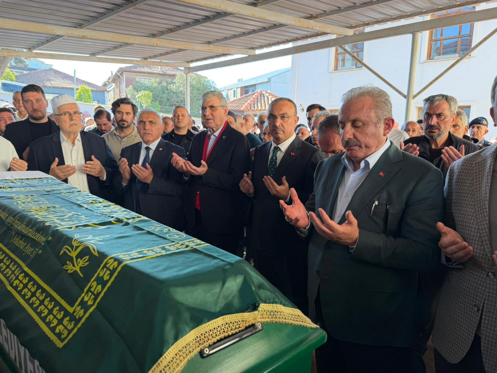 Whatsapp Image 2026 04 25 At 17.57.5312412