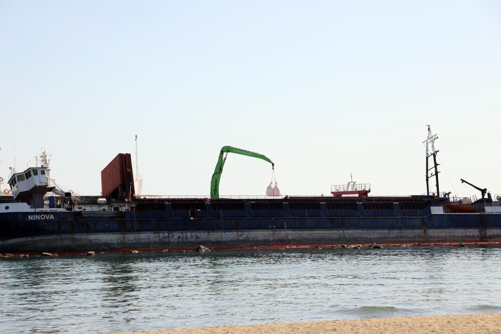 A W741551 05