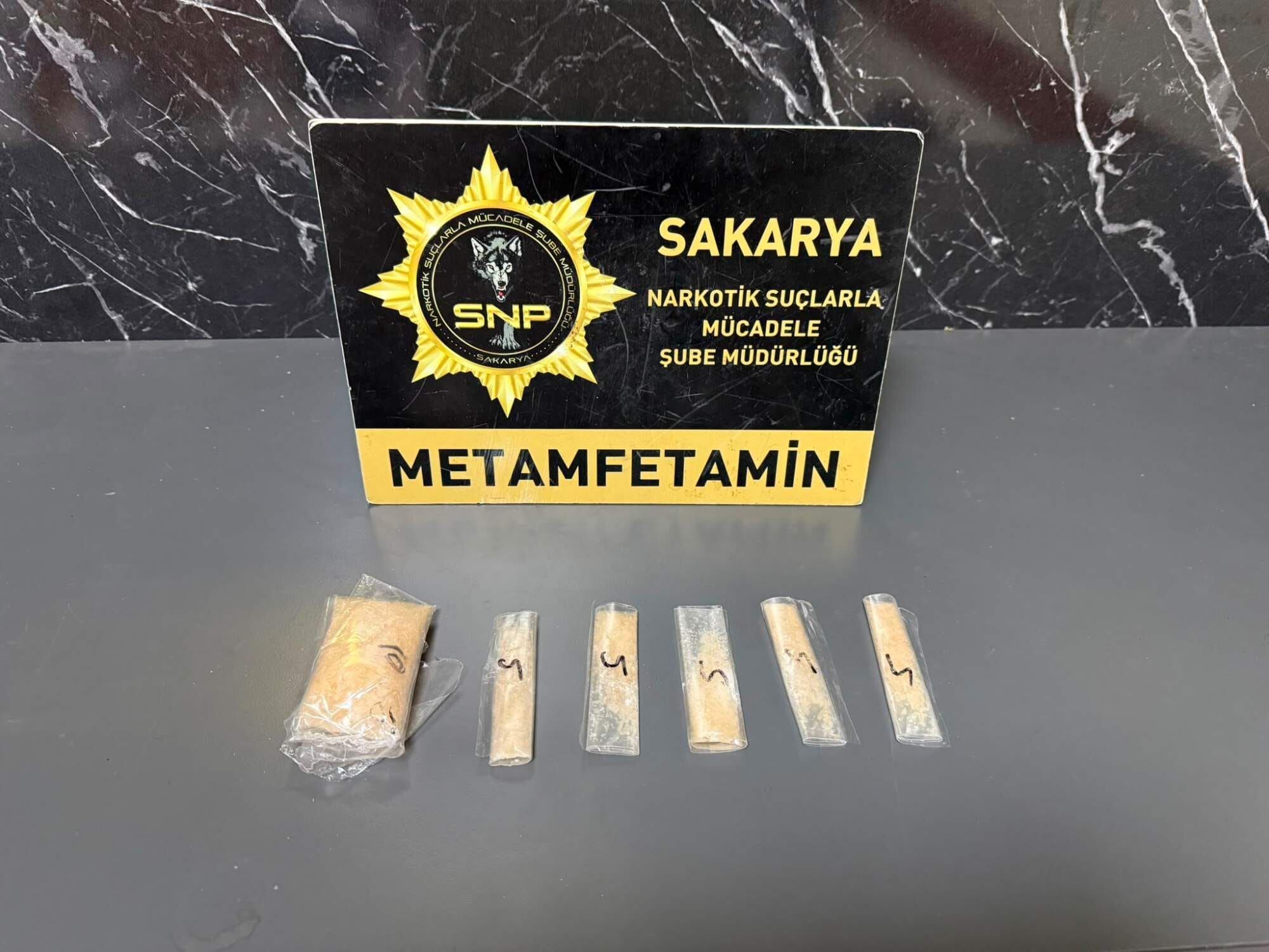 Uyuşturucu sevkiyatı KMO Karasu gişelerde bitti : 3 tutuklama