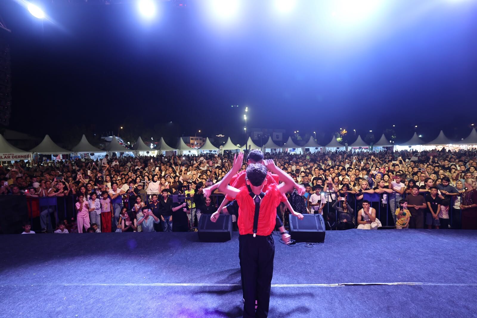 33F56A93 11Bd 49E6 84Df 8Ef012B0Ff29