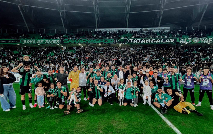Sakaryaspor'da galibiyet pozu!