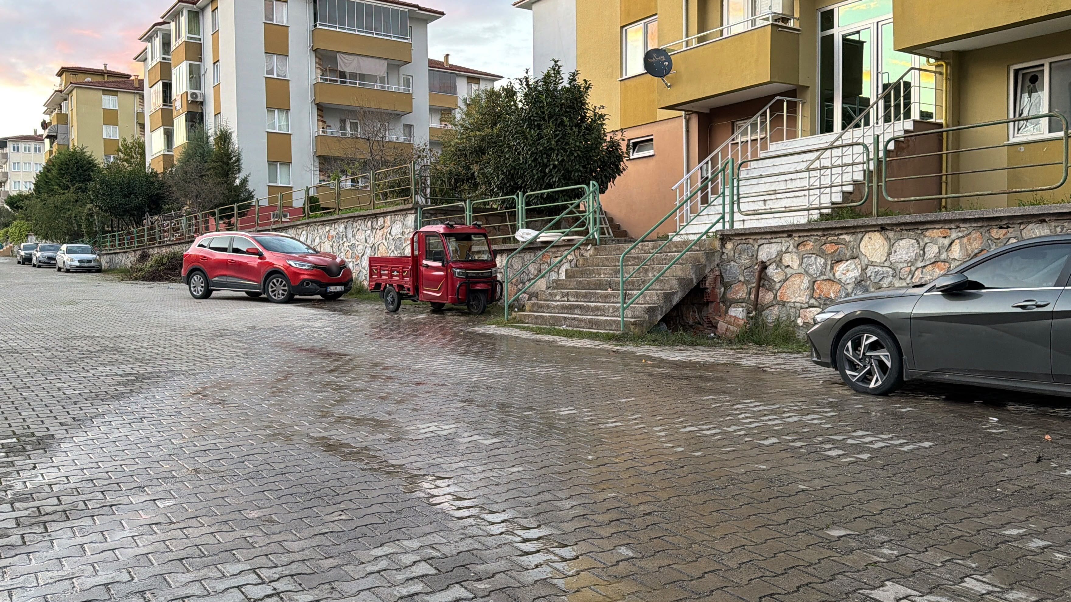 A W813079 05