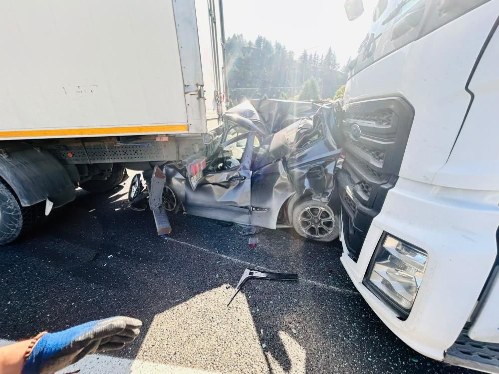 Bilecik'te zincirleme trafik kazası: 1 yaralı