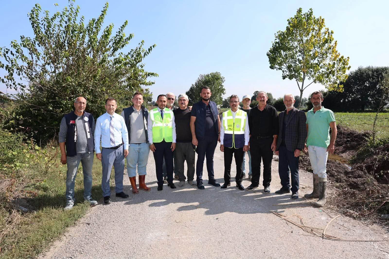 Erenler’de Tarim Arazi̇leri̇ İçi̇n Koruge Boru Çalişmasi Başlatildi (4)