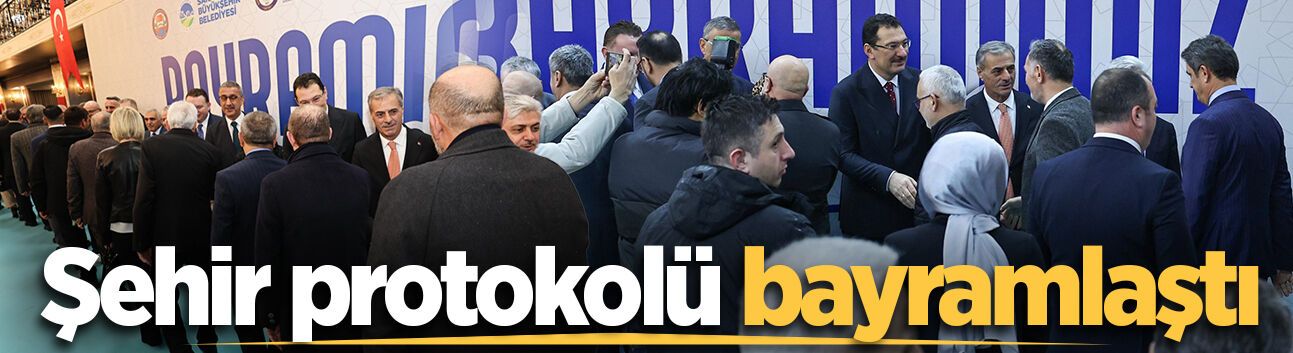 Sakarya'da il protokolü bayramlaştı